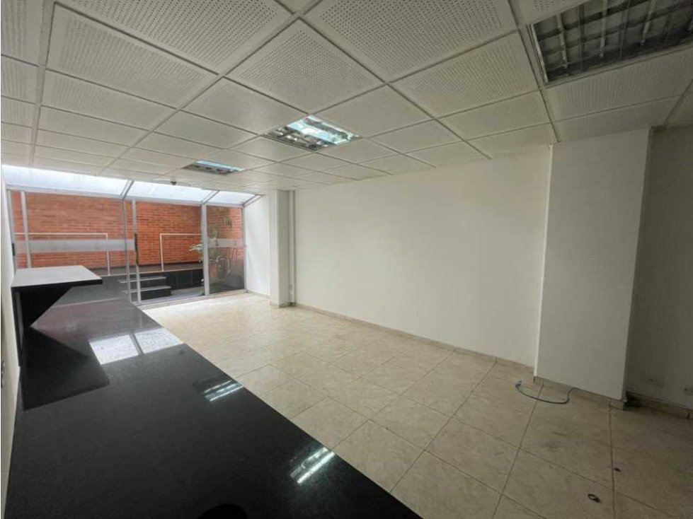 SE VENDE EDIFICIO EN SECTOR DE RETIRO — foto 4