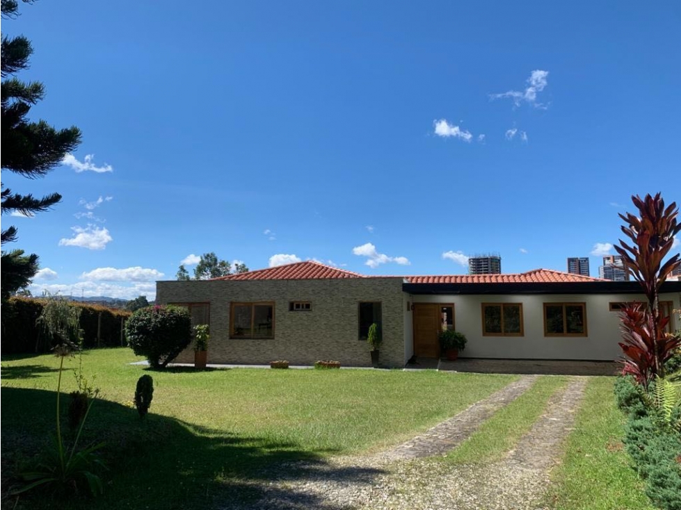 Espectacular finca en Rionegro sector San Antonio en parcelación — foto 2