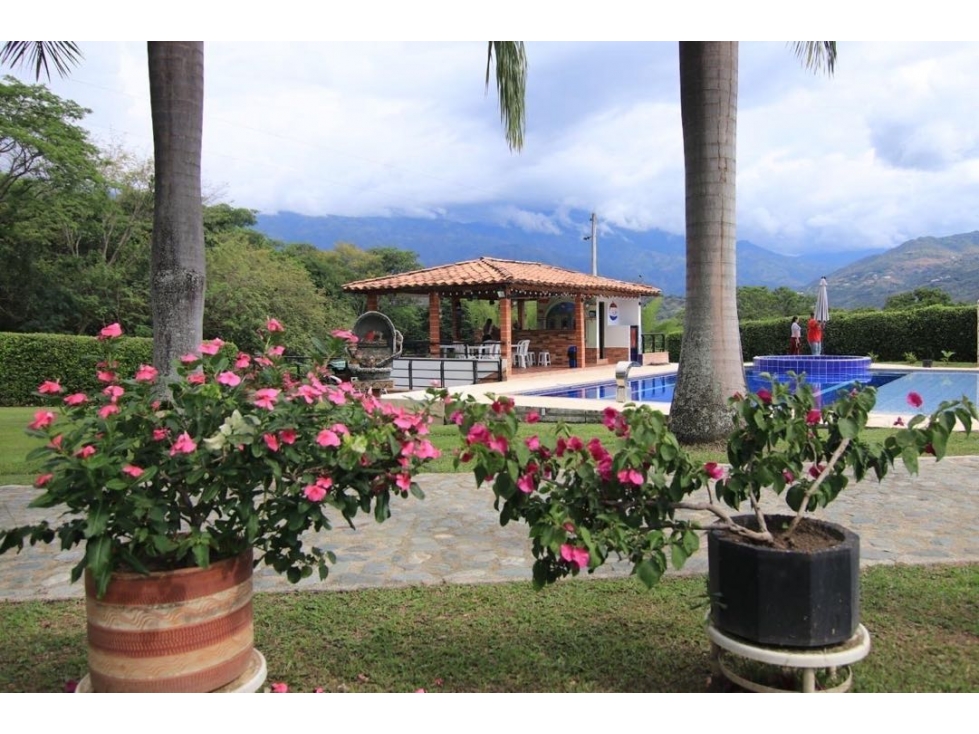 ESPECTACULAR FINCA EN VENTA EN SOPETRAN !!! 1.560 M2 PLANOS.