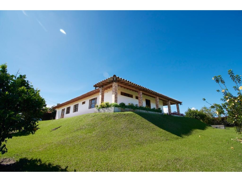 Espectacular finca en venta marinilla