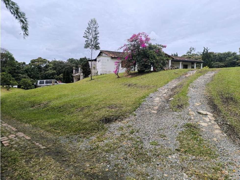 Espectacular finca independiente en La Ceja vereda Las Lomitas — foto 3