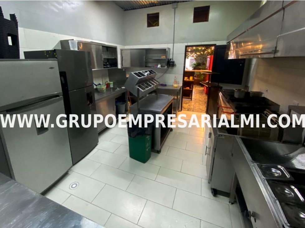 ESPECTACULAR LOCAL COMERCIAL EN VENTA - SECTOR CRISTÓBAL COD: 29342 - 5