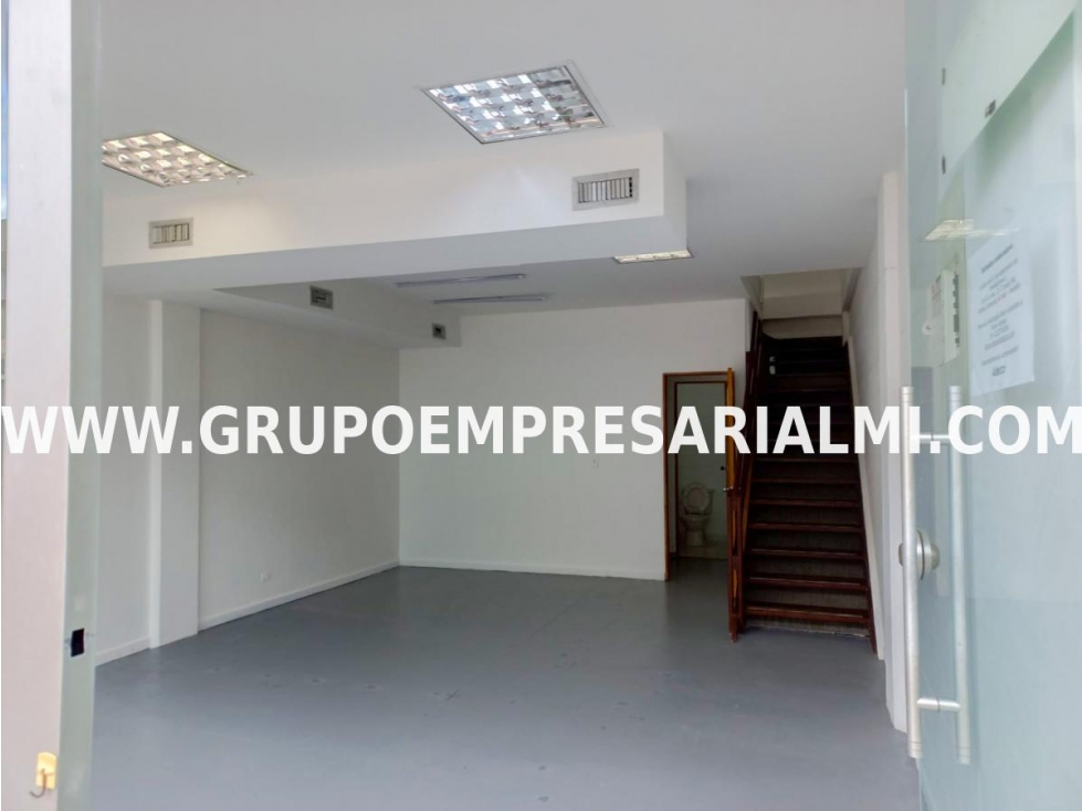 ESPECTACULAR LOCAL EN ARRIENDO - SECTOR DE SAN NICOLÁS COD: 31185 - 3