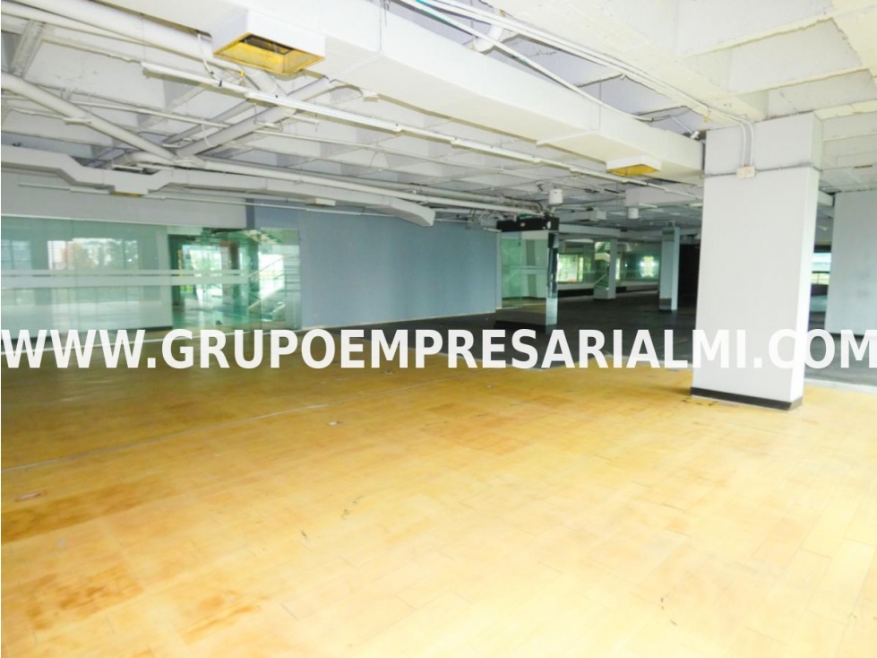 ESPECTACULAR LOCAL EN ARRIENDO - SECTOR MILLA DE ORO COD: 31210