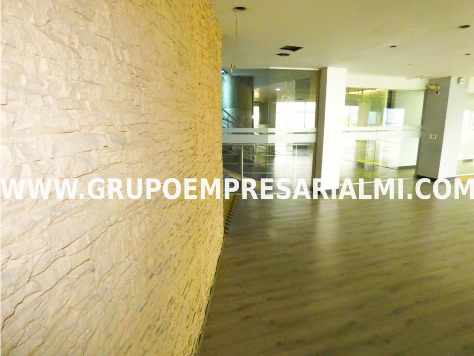 ESPECTACULAR LOCAL EN ARRIENDO - SECTOR MILLA DE ORO COD: 31210 — foto 3
