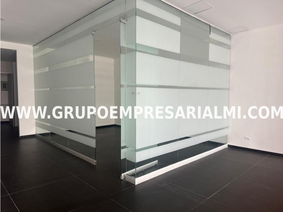 ESPECTACULAR LOCAL EN ARRIENDO - SECTOR CASTROPOL COD: 31405 — foto 2