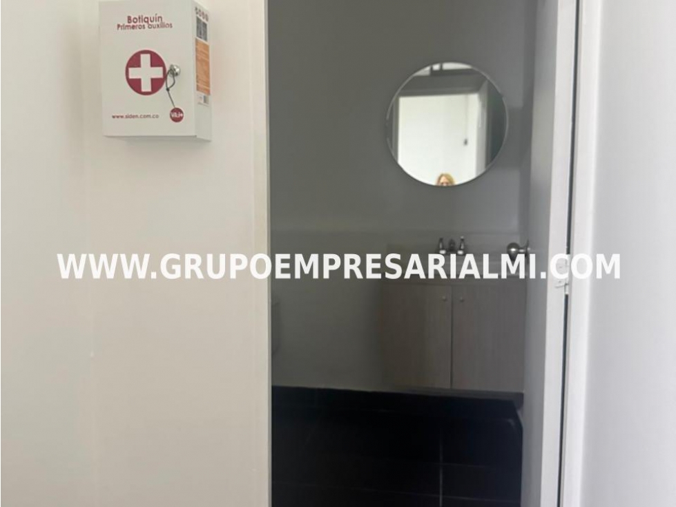 ESPECTACULAR LOCAL EN ARRIENDO - SECTOR CASTROPOL COD: 31405 — foto 6