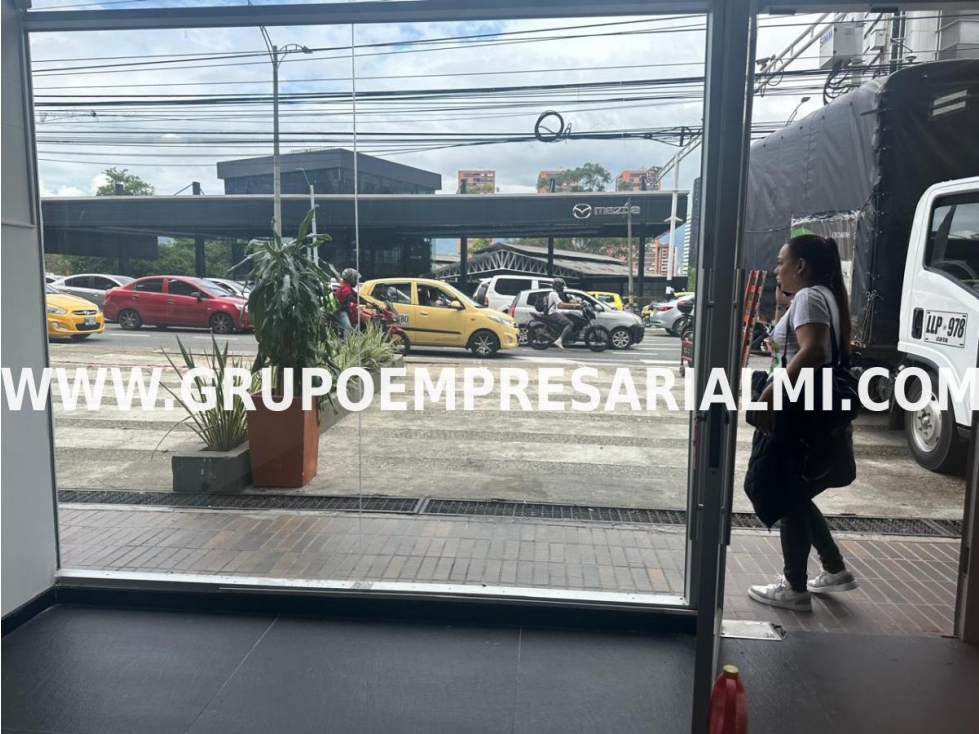 ESPECTACULAR LOCAL EN ARRIENDO - SECTOR CASTROPOL COD: 31405 — foto 4