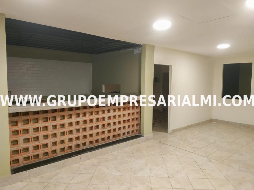 ESPECTACULAR LOCAL EN ARRIENDO - SECTOR LAURELES COD: 31474