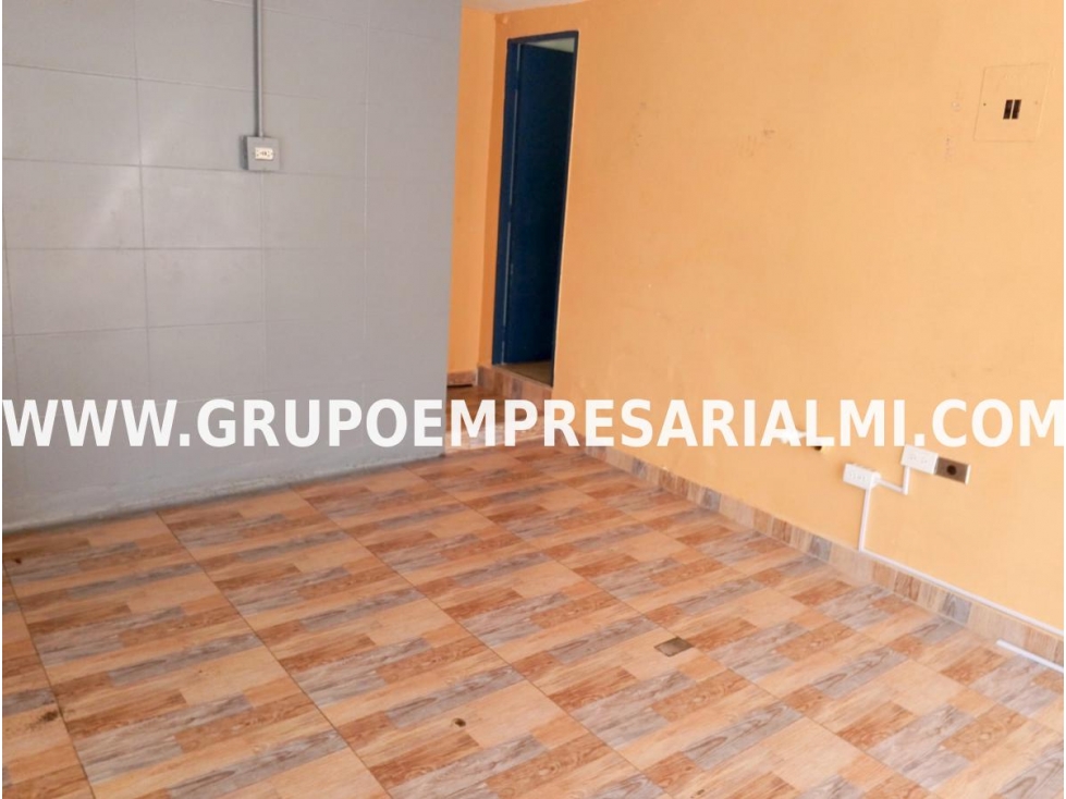 ESPECTACULAR LOCAL EN ARRIENDO - SECTOR MESA COD: 31493 - 2