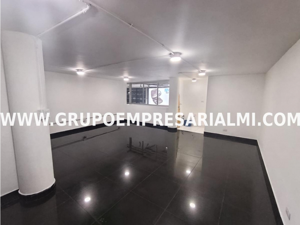 ESPECTACULAR LOCAL EN ARRIENDO - SECTOR LA CANDELARIA COD: 32107