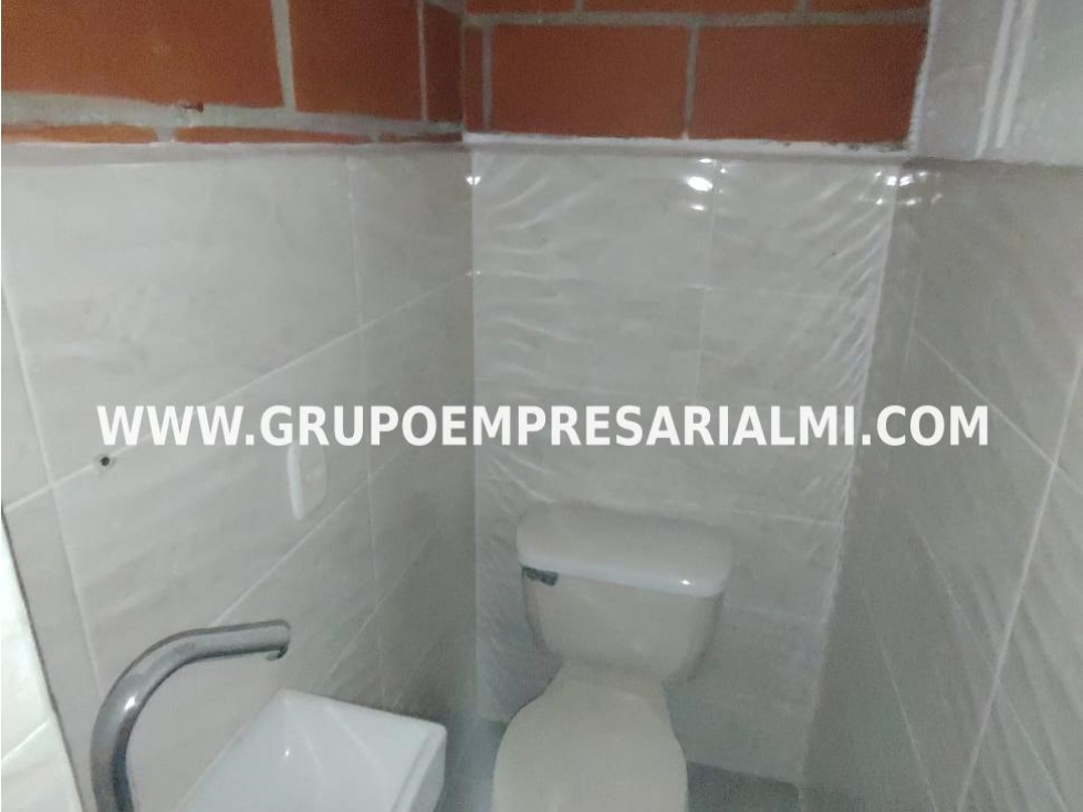 ESPECTACULAR LOCAL EN ARRIENDO - SECTOR PRIMAVERA COD: 32566 — foto 5