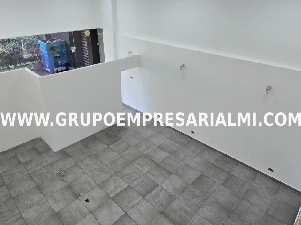 ESPECTACULAR LOCAL EN ARRIENDO - SECTOR SAN DIEGO COD: 9156 — foto 2