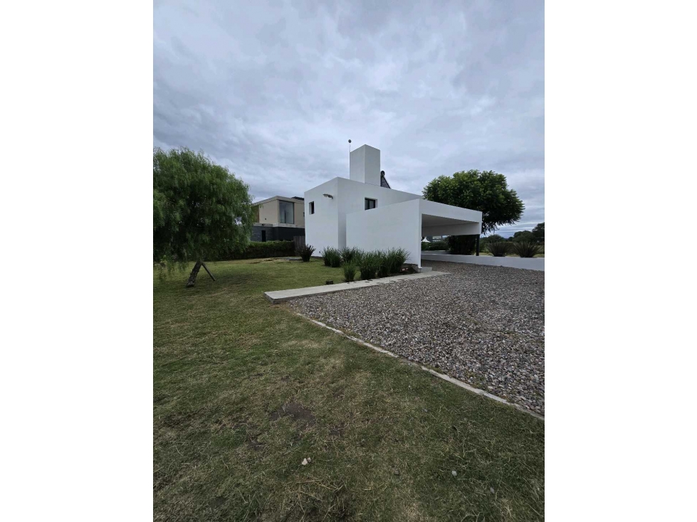 ESPECTACULAR LOFT EN VALLE DEL GOLF! PILETA! - 1