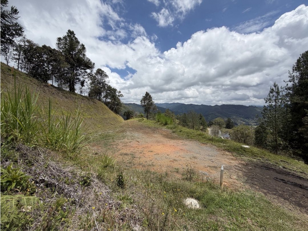 ESPECTACULAR lote en la parcelación La Montaña en El Retiro