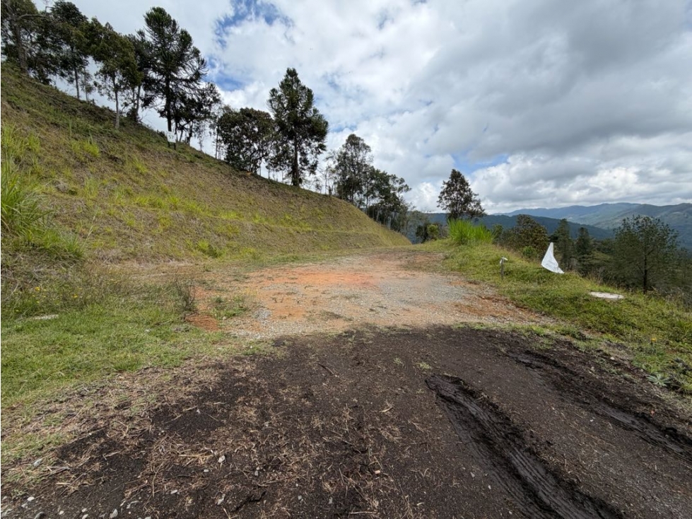 ESPECTACULAR lote en la parcelación La Montaña en El Retiro — foto 3