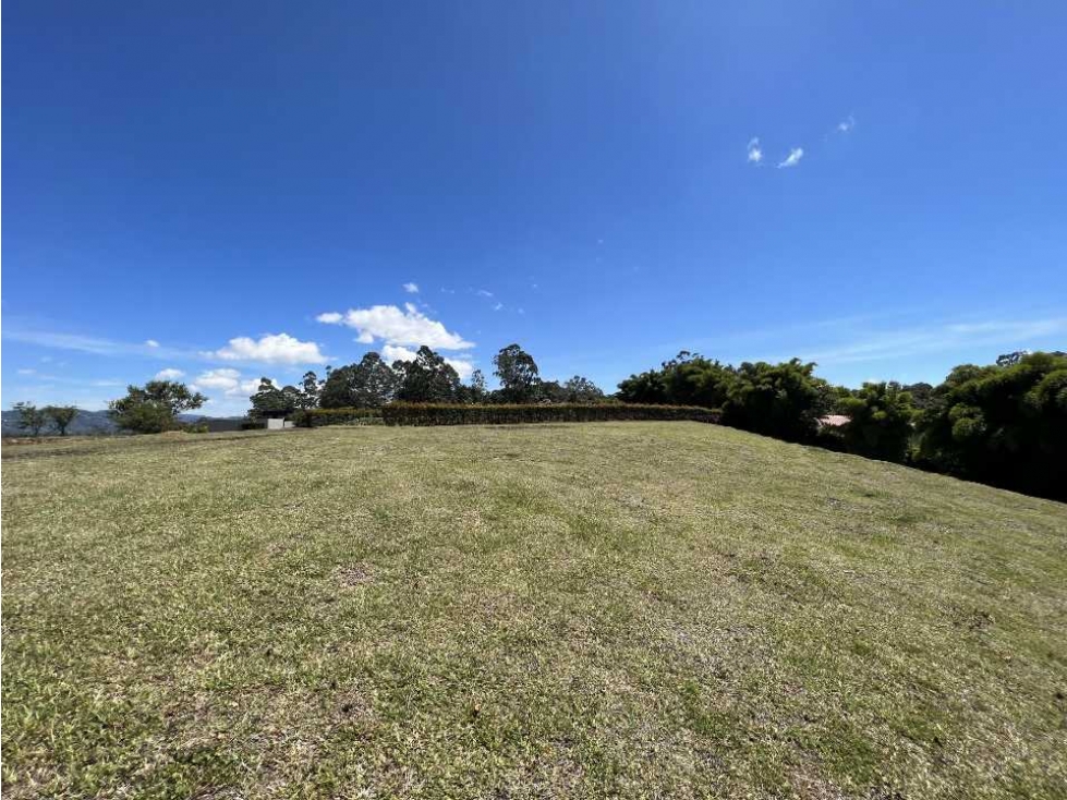 Espectacular Lote en Llanogrande