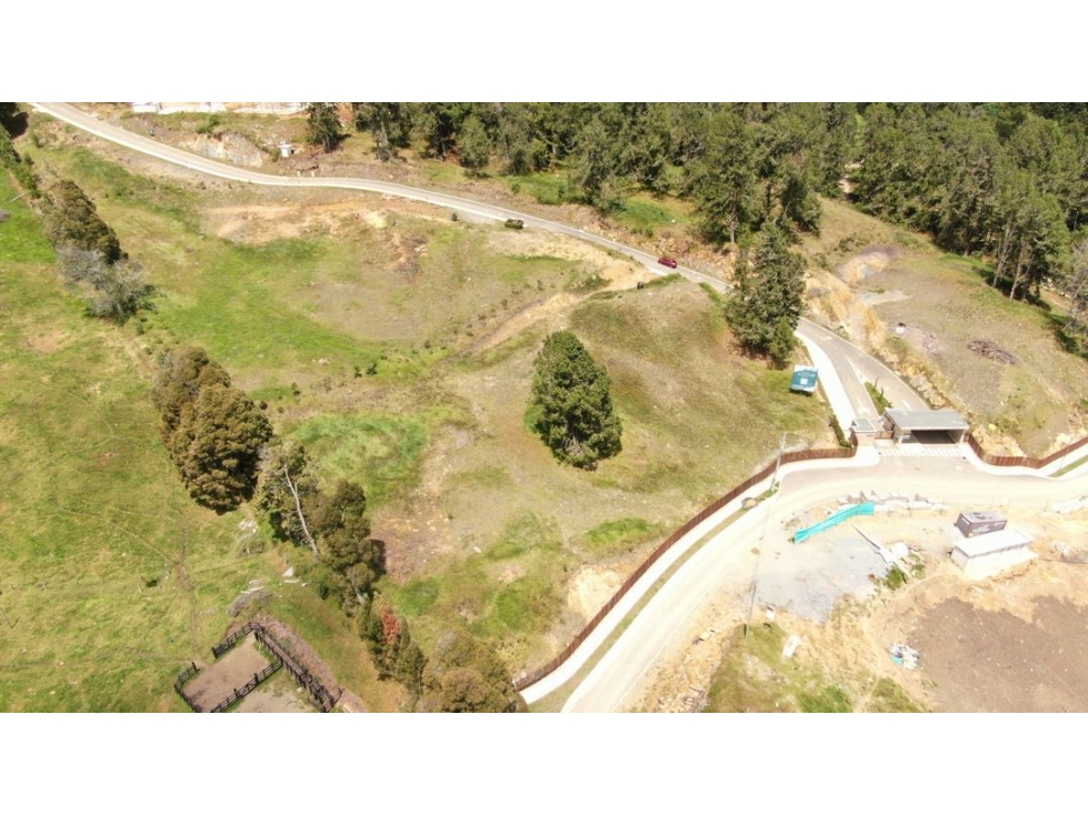Espectacular Lote en Venta | Sector La Acuarela, Alto de las Palmas.