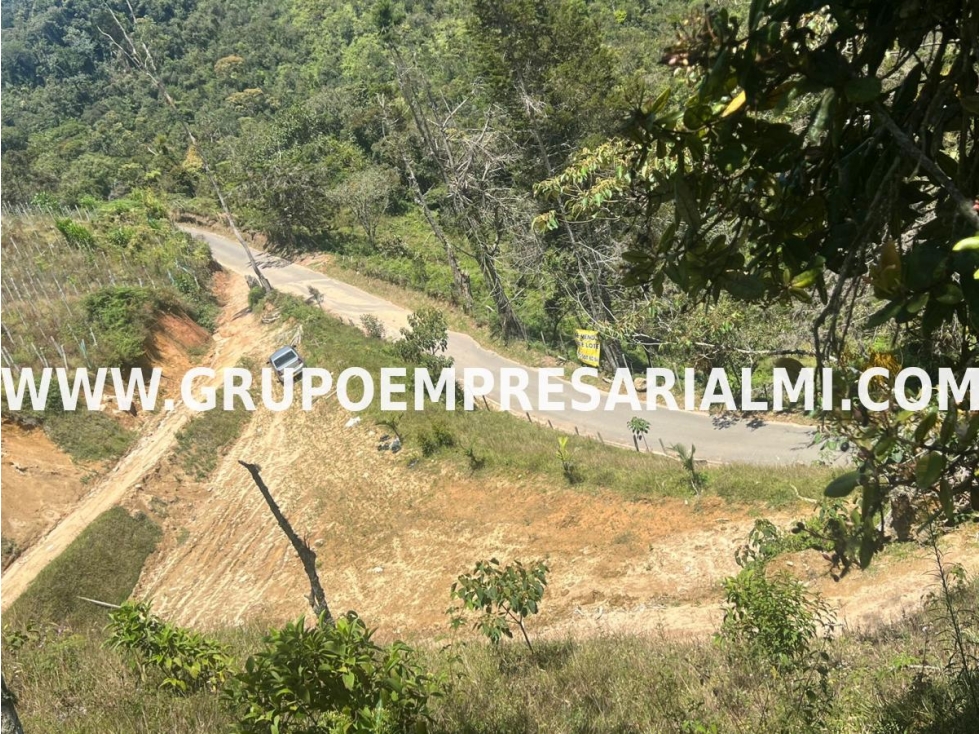 ESPECTACULAR LOTE EN VENTA - SECTOR GUATAPÉ COD: 30633 - 1