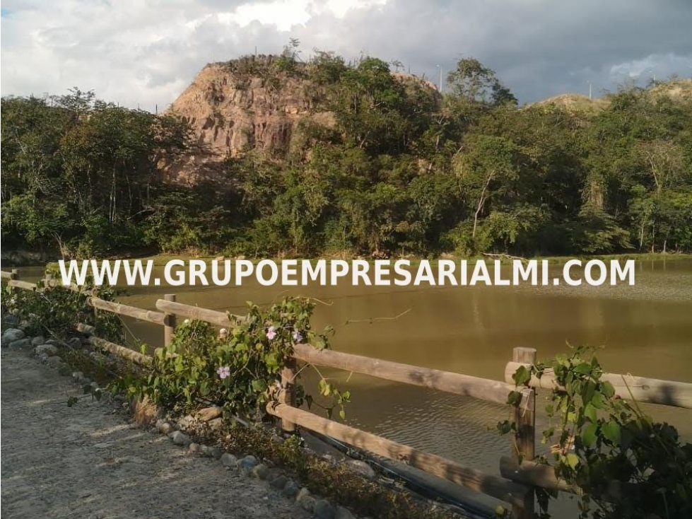 ESPECTACULAR LOTE EN VENTA - SOPETRAN ANTIOQUIA COD: 30096 - 3