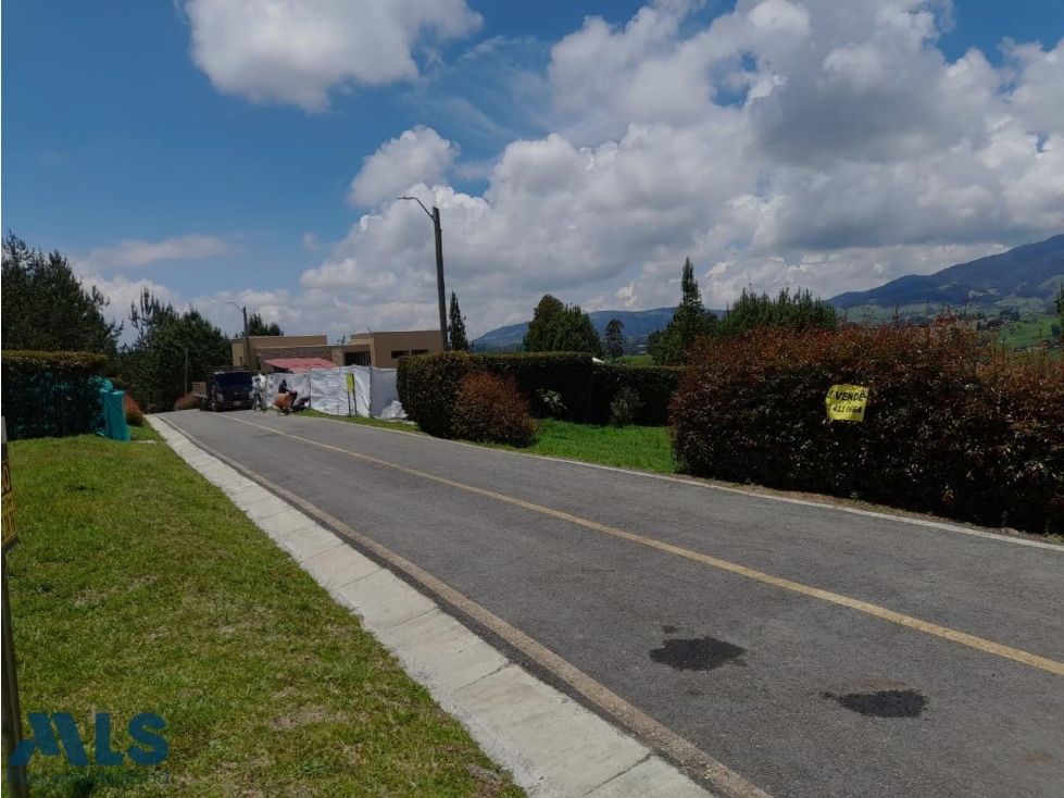 Espectacular lote, parcelación de lujo y zona de ...(MLS#249720) - 2