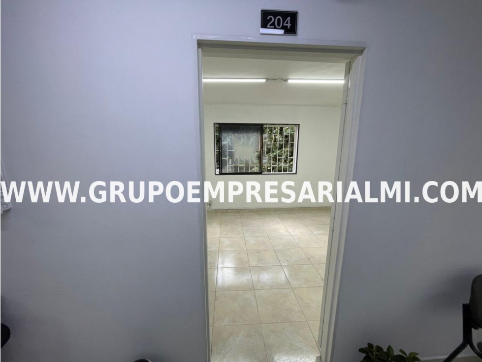 ESPECTACULAR OFICINA EN ARRIENDO - SECTOR SURAMERICANA COD: 32156 — foto 2