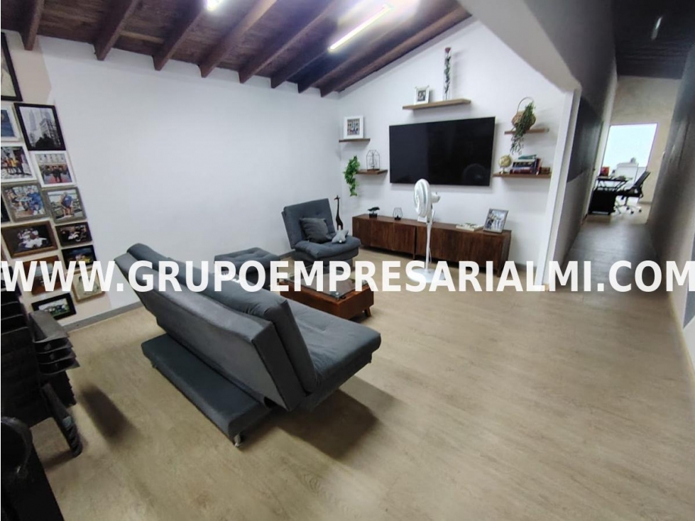 ESPECTACULAR OFICINA EN ARRIENDO - SECTOR LOS ALCÁZARES COD: 32766 - 1