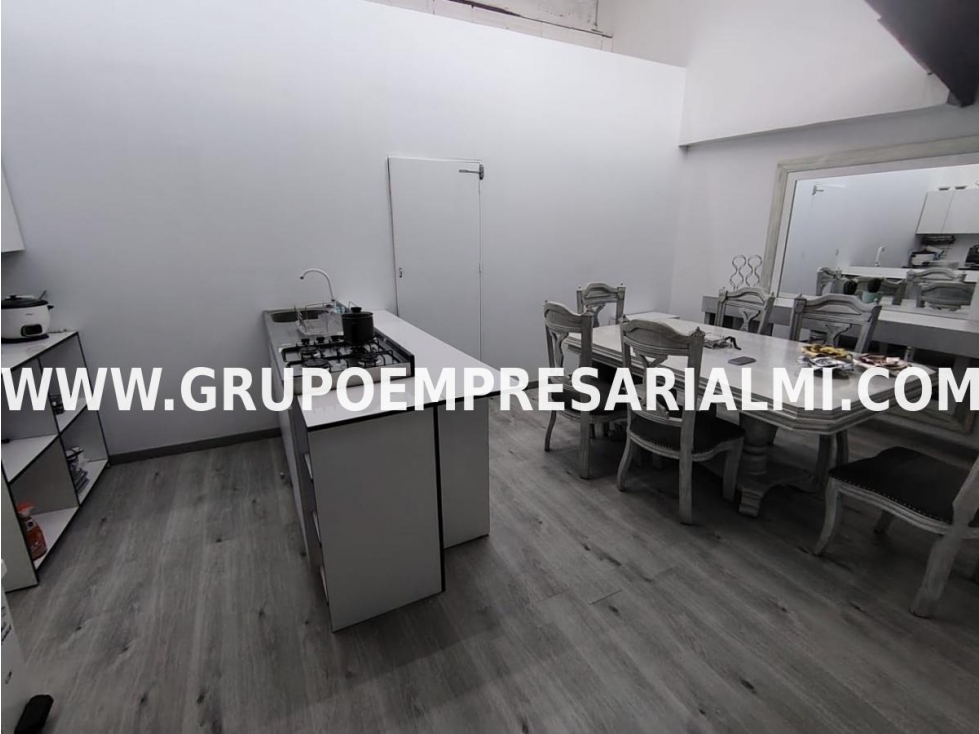 ESPECTACULAR OFICINA EN ARRIENDO - SECTOR LOS ALCÁZARES COD: 32766 - 5