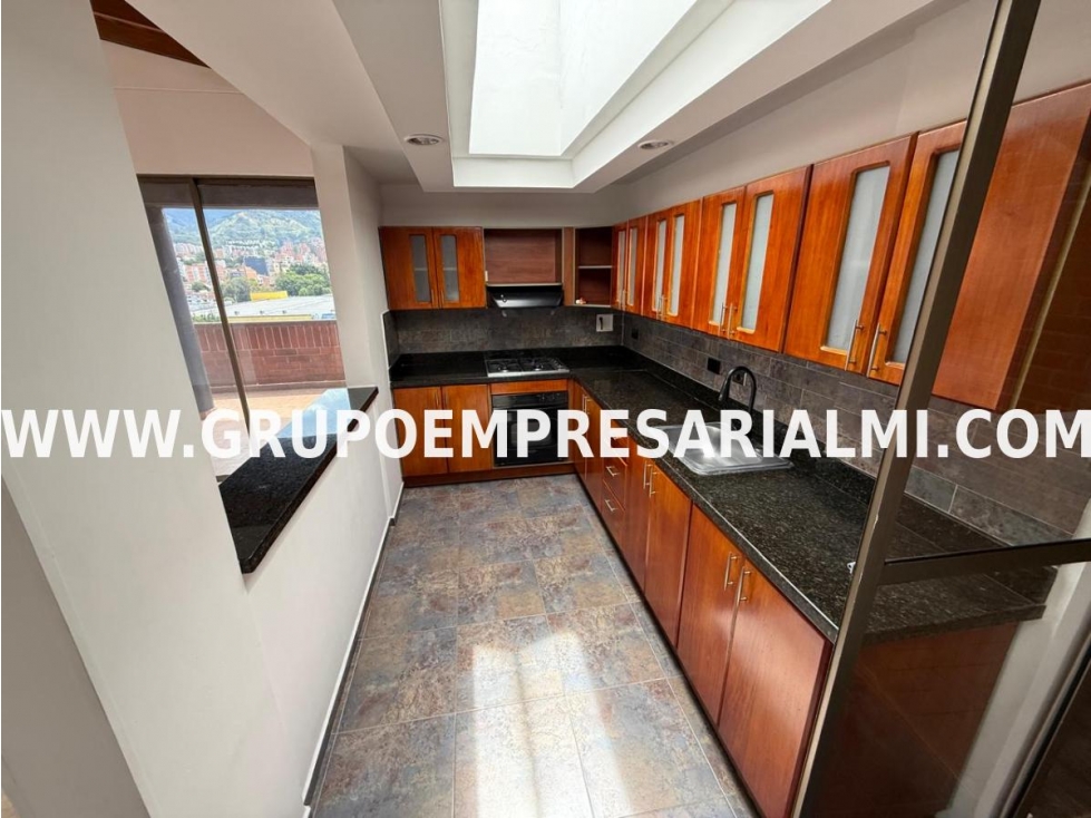 ESPECTACULAR PENT HOUSE EN ARRIENDO - SECTOR LAURELES COD: 34039 — foto 2