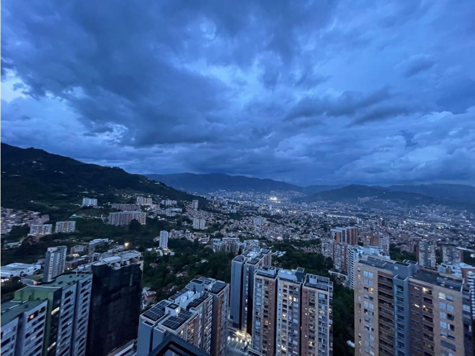 ESPECTACULAR PENTHOUSE DUPLEX FULL FINO Envigado loma de las brujas.
