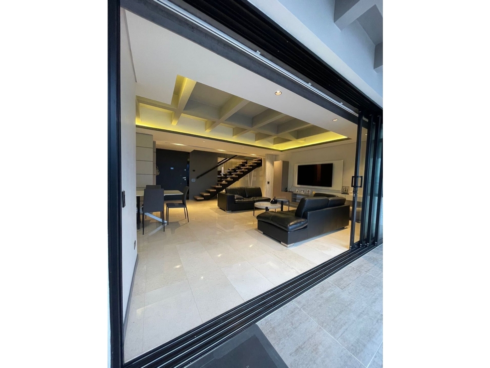 ESPECTACULAR PENTHOUSE DUPLEX FULL FINO Envigado loma de las brujas. — foto 4