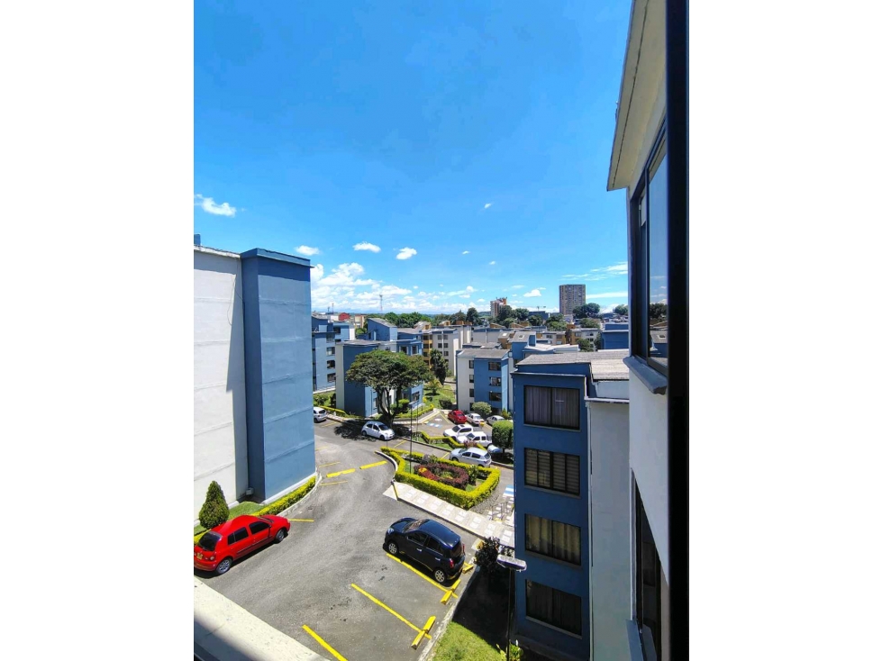 Espectacular y amplio apartamento en Av. 30 de Agosto, Pereira. — foto 4
