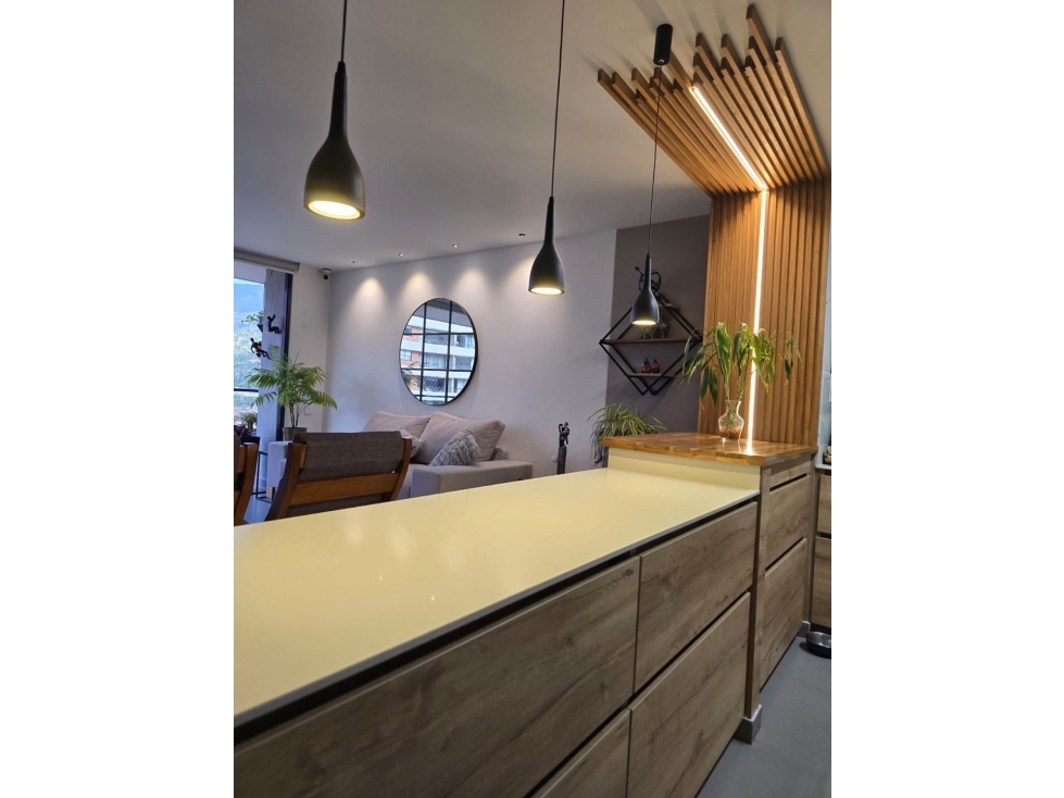 ESPECTÁCULAR APTO EN ENVIGADO LOMA LAS BRUJAS, TOTALMENTE REMODELADO. — foto 5