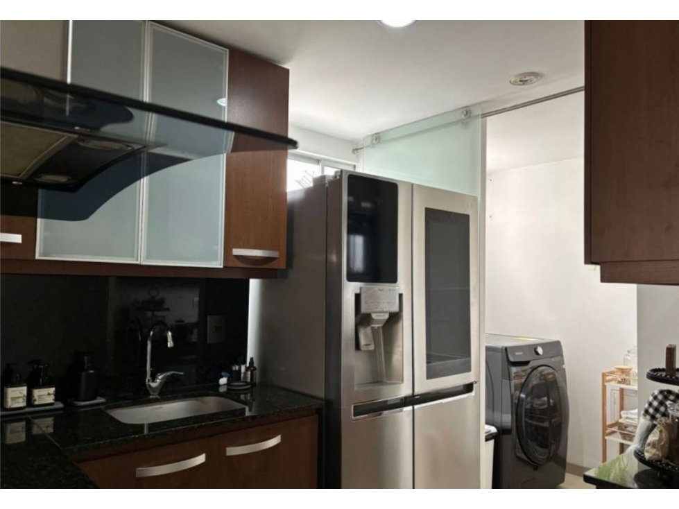 ESPECTULAR APARTAMENTO EN ENVIGADO SECTOR LOMA DEL ESMERALDAL — foto 2