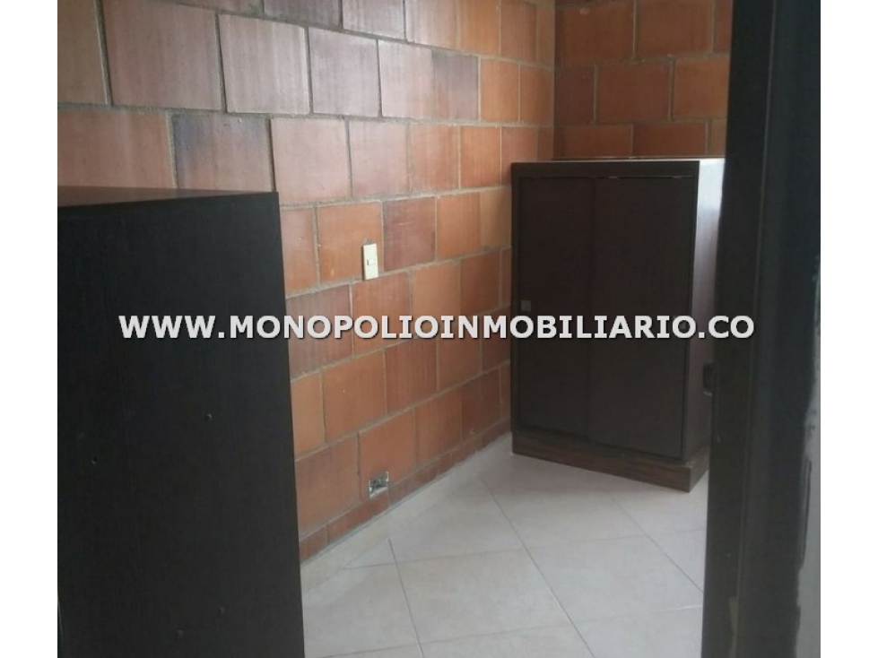 APARTAMENTO EN VENTA - SECTOR LA AURORA COD: 17830 - 5