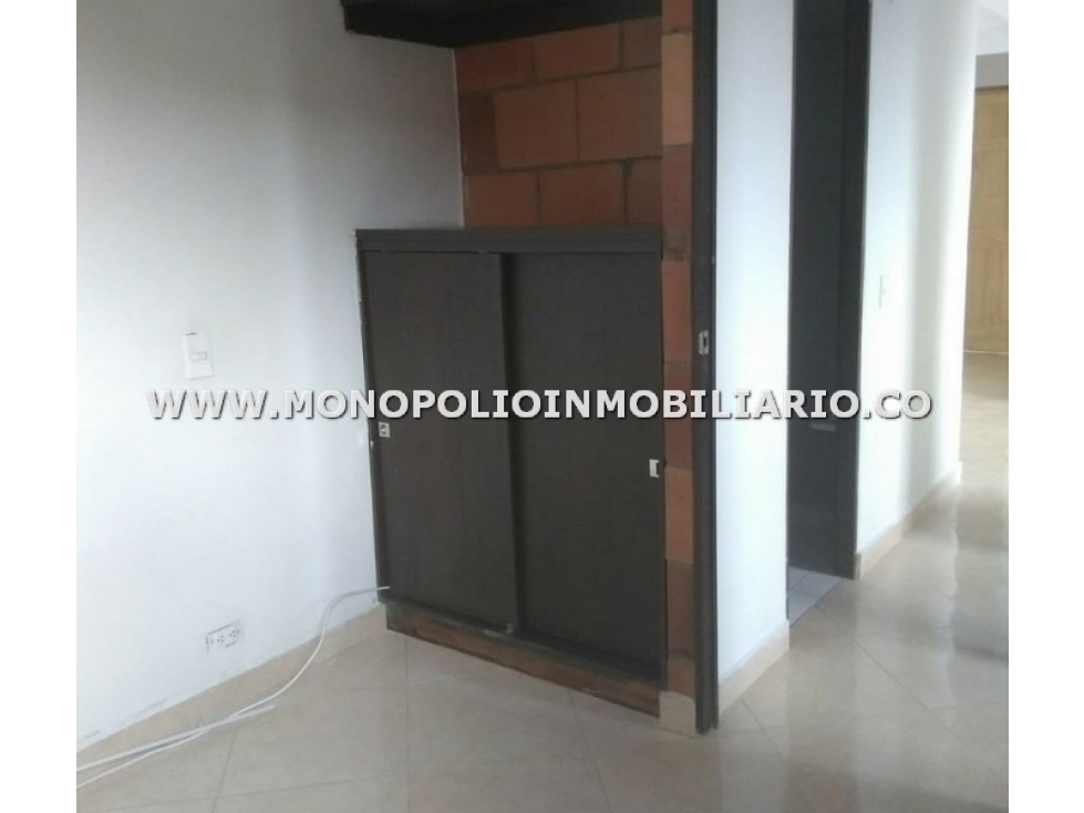 APARTAMENTO EN VENTA - SECTOR LA AURORA COD: 17830 - 6