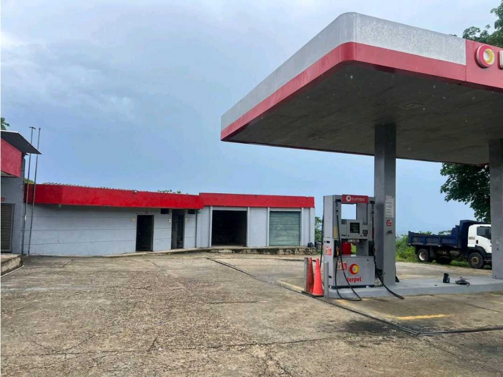OPORTUNIDAD DE INVERSION-ESTACION DE SRVICIO EN PIOJÒ - 2