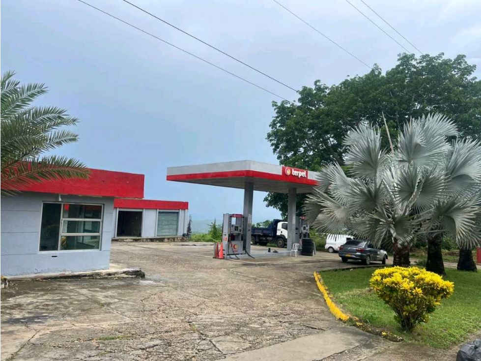 OPORTUNIDAD DE INVERSION-ESTACION DE SRVICIO EN PIOJÒ - 3