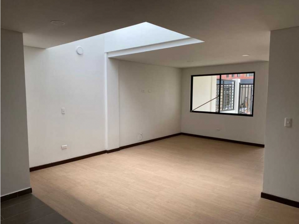 Estrena casa de 134 M2 en 470 mill de tres pisos Tenjo Cund Colombia — foto 3
