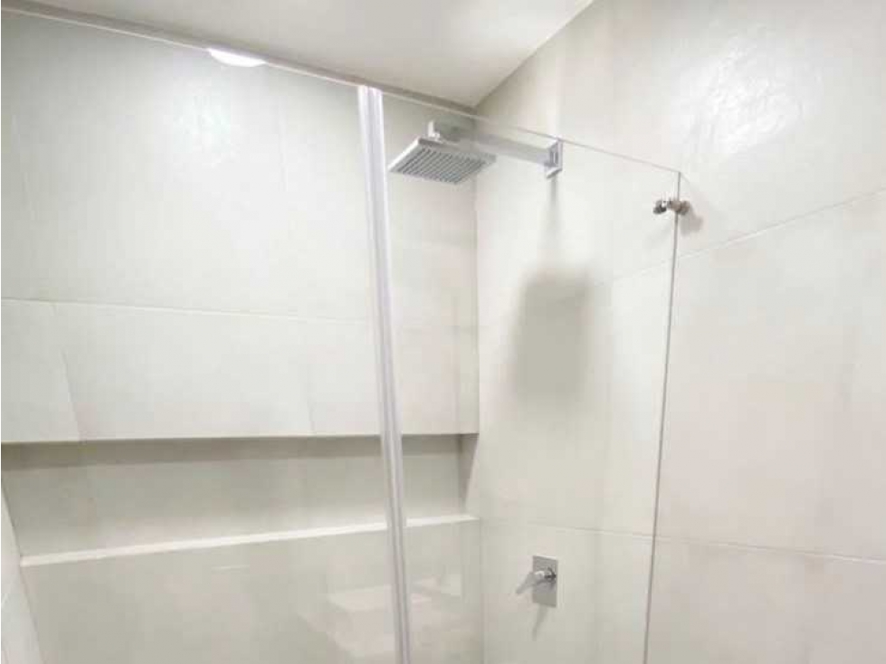 Estudio en Renta, con 40m2, Monoambiente, 1 Parqueadero y balcón — foto 6