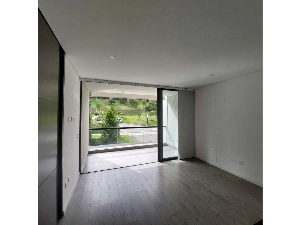 Excelente Apartaestudio en VENTA. FIZEBAD EL RETIRO. MAYORES DE 50. — foto 2