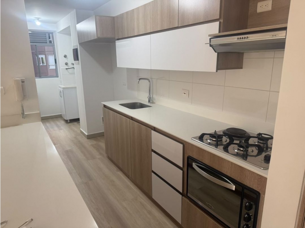 Excelente apartamento en arriendo Sabaneta — foto 2