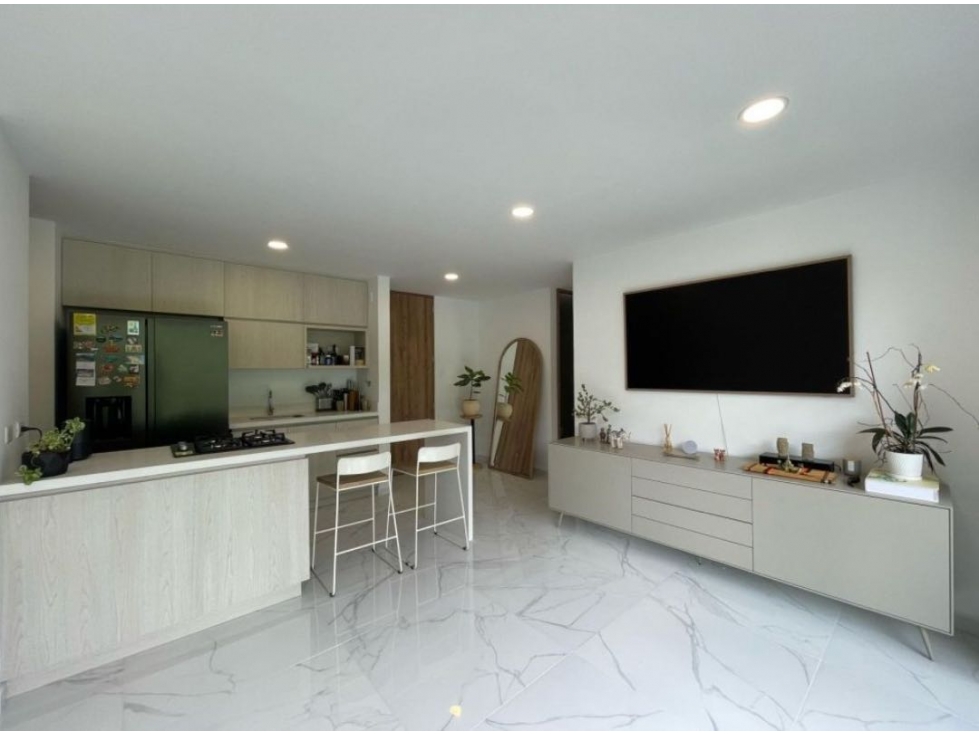 EXCELENTE APARTAMENTO EN ENVIGADO SECTOR EL TRIANON UNIDAD CAMPESTRE — foto 2