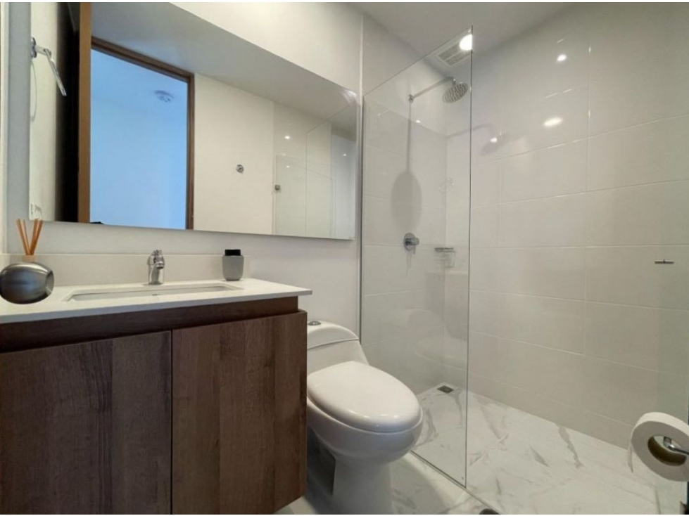 EXCELENTE APARTAMENTO EN ENVIGADO SECTOR EL TRIANON UNIDAD CAMPESTRE — foto 6