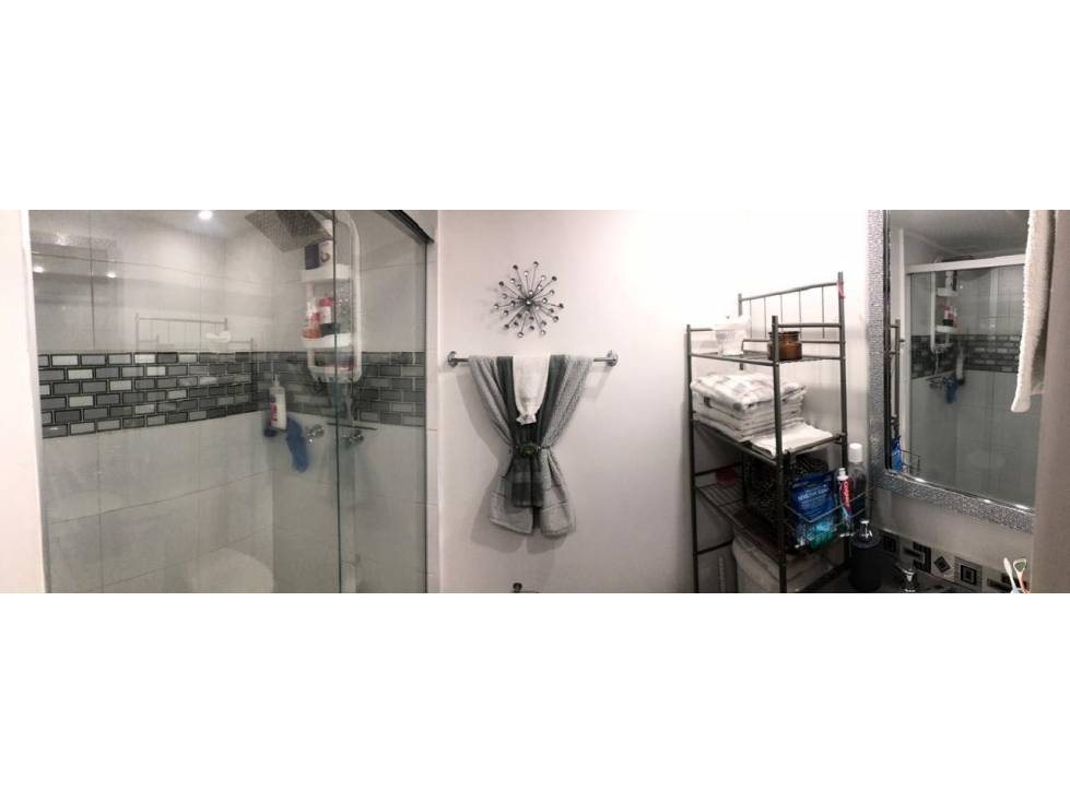 EXCELENTE APARTAMENTO EN ENVIGADO ALTO DE LAS FLORES PISO ALTO Y VISTA — foto 5