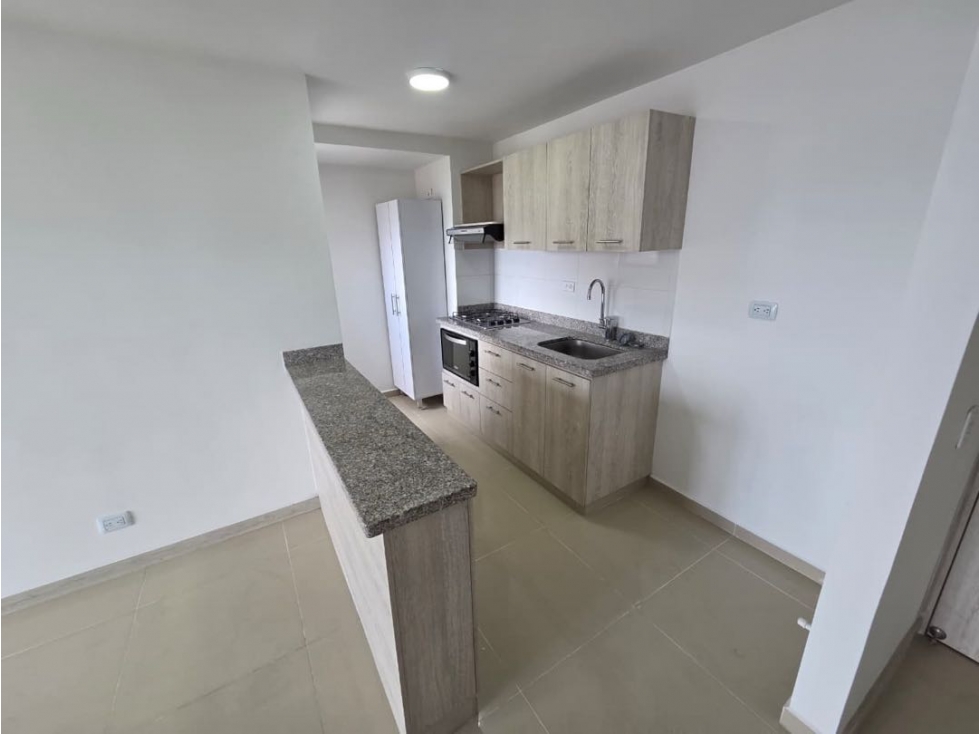 EXCELENTE APARTAMENTO EN SABANETA SECTOR LAS LOMITAS — foto 2