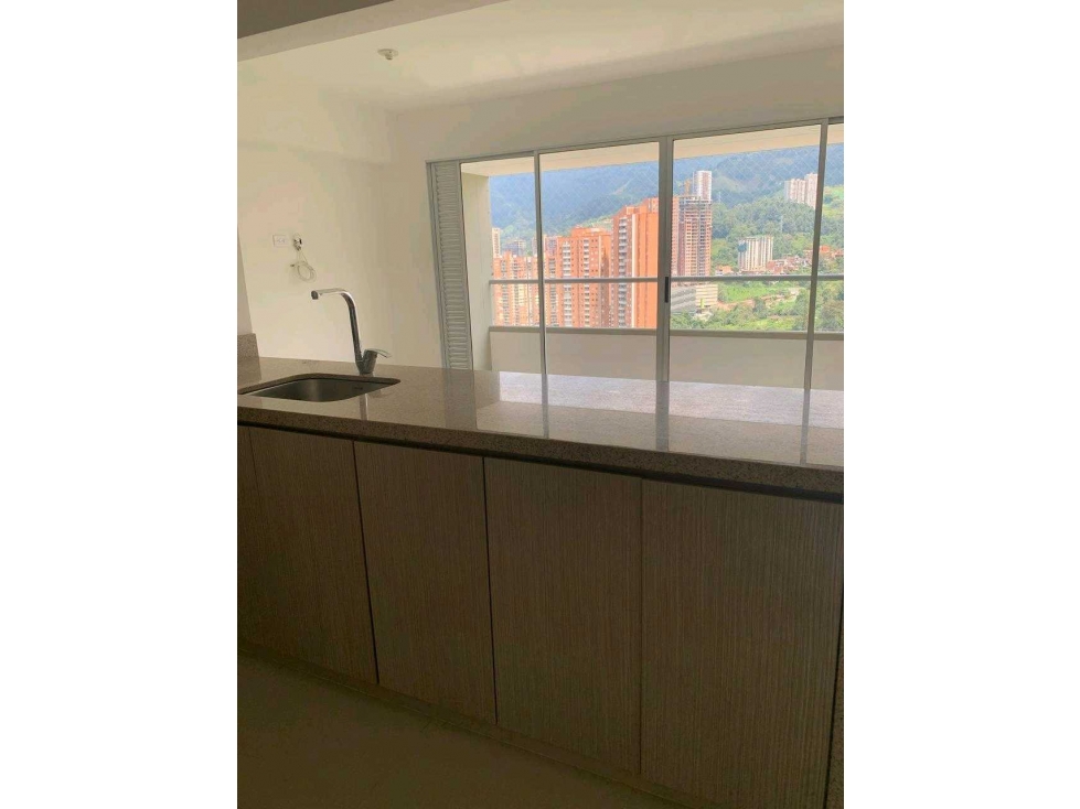 EXCELENTE APARTAMENTO EN SABANETA. — foto 2