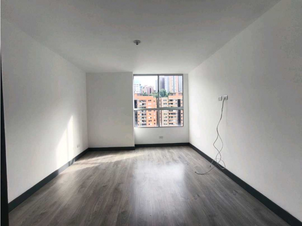EXCELENTE APARTAMENTO EN SEÑORIAL — foto 4
