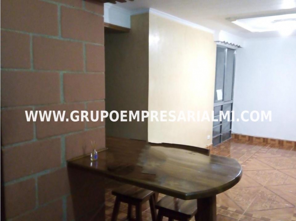EXCELENTE APARTAMENTO EN VENTA - SECTOR COLÓN COD: 32220