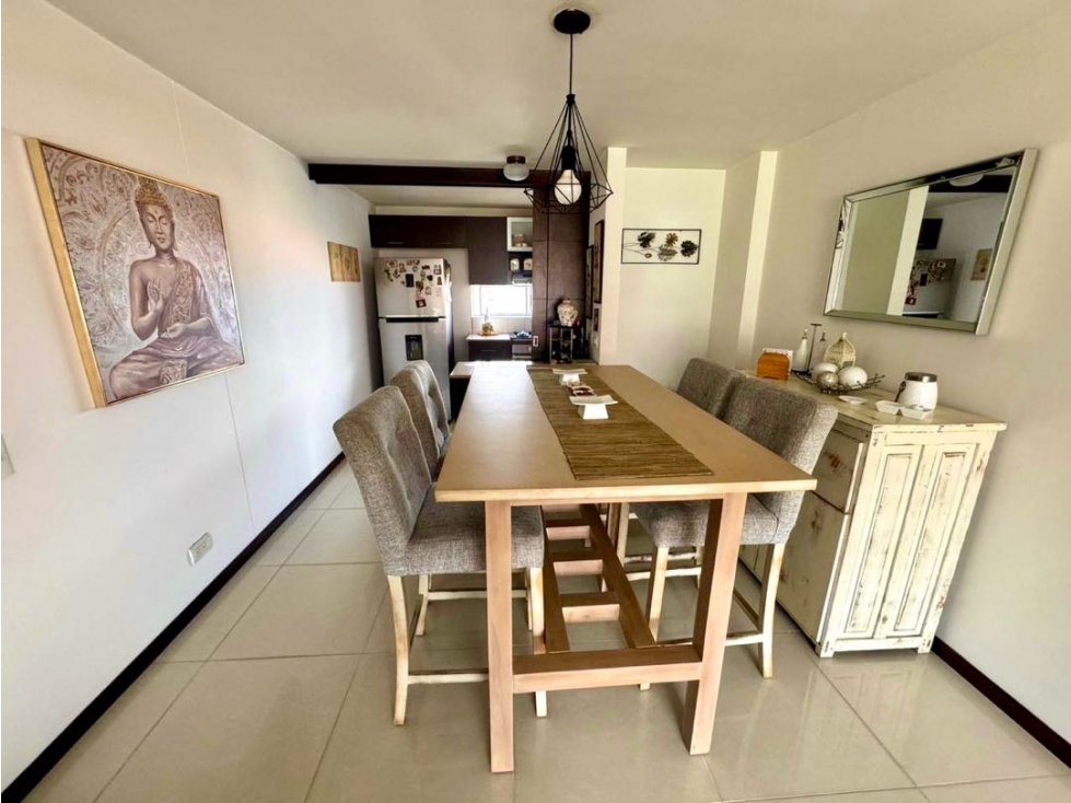 EXCELENTE APARTAMENTO EN VENTA EN EL POBLADO TRANSVERSAL INFERIOR — foto 3